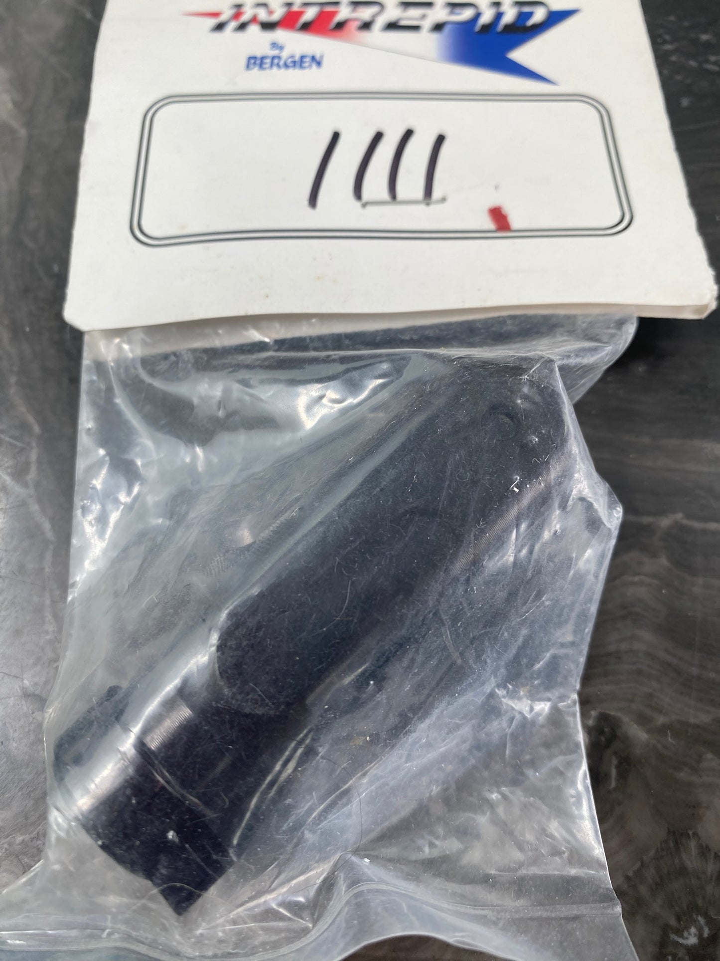 Bergen Intrepid - 1111 - Blade Grips