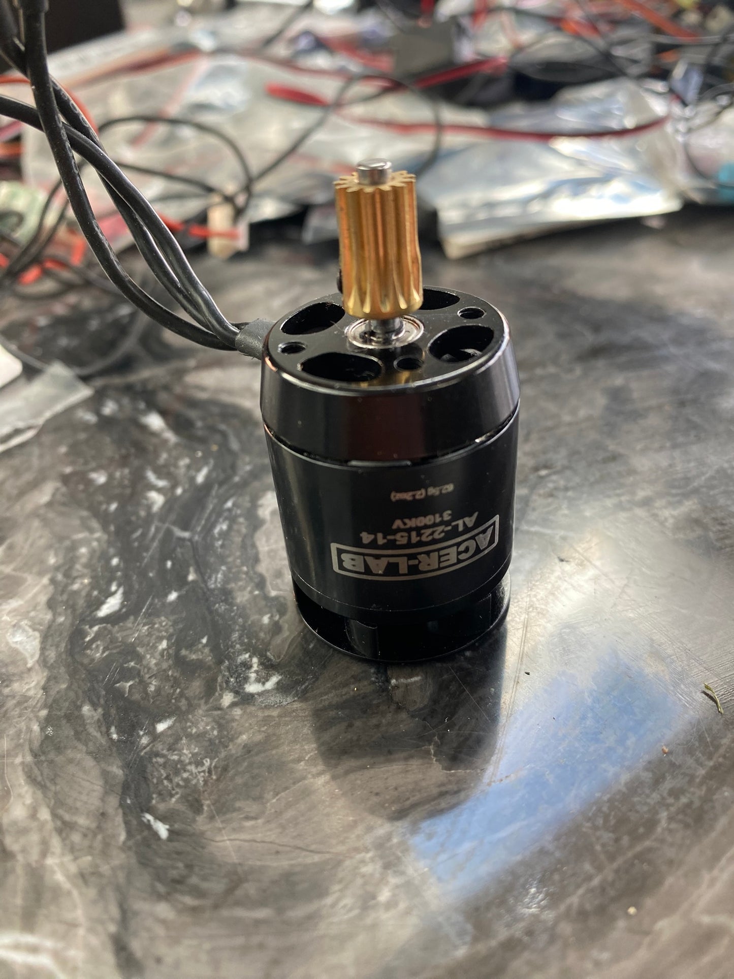 Acer Lab al-2215-14 3100kV for 450 size helicopter.