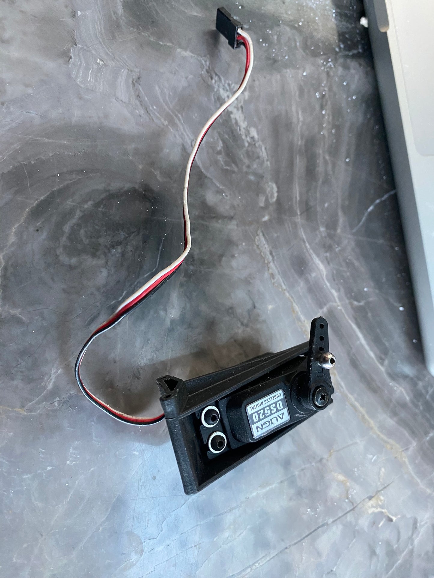 Align DS520 Tail Servo