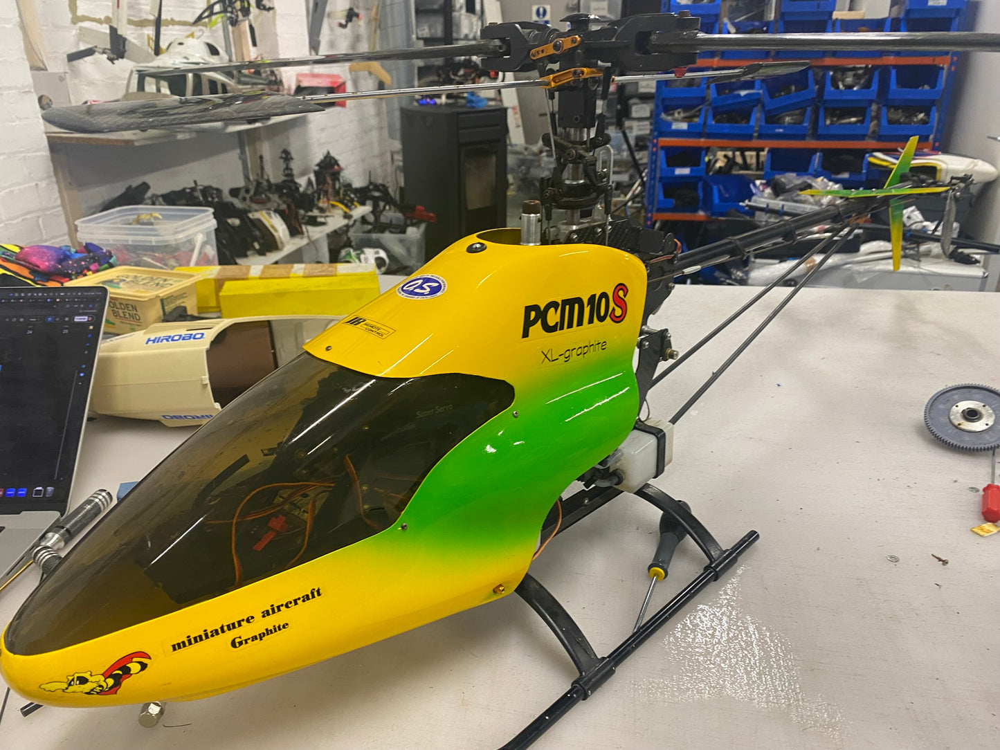 Miniature Aircraft XL Graphite with OS 61SXH and Servos