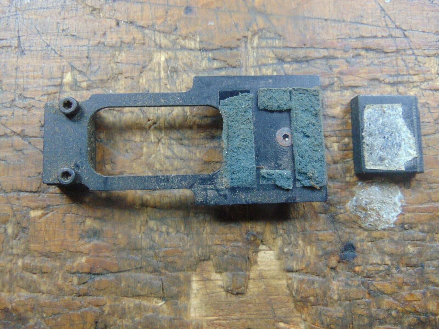 BERGEN INTREPID 60 GYRO MOUNTING TRAY & FRAME SPACER