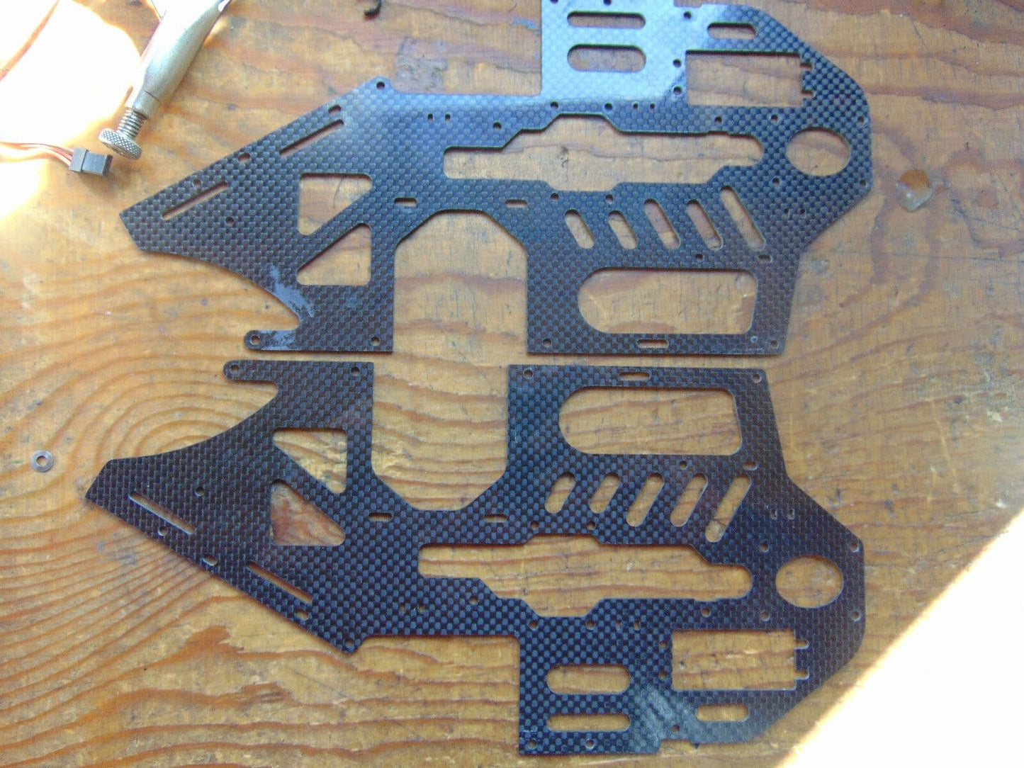 BLADE 500 CARBON FIBRE MAIN FRAME SIDES