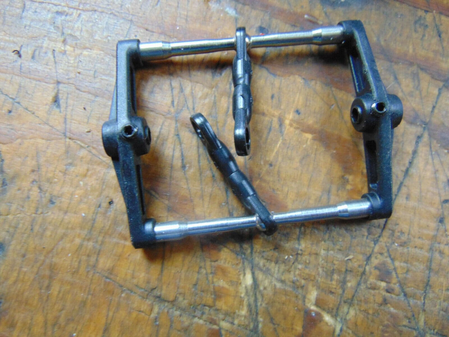 BLADE 500 FLYBAR CONTROL HOOP & LINKS