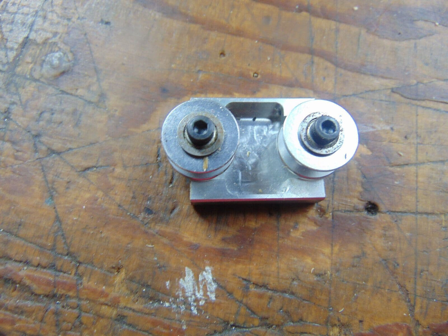 COMPASS ATOM 500 TAIL DRIVE BELT GUIDE WHEELS & MOUNTING