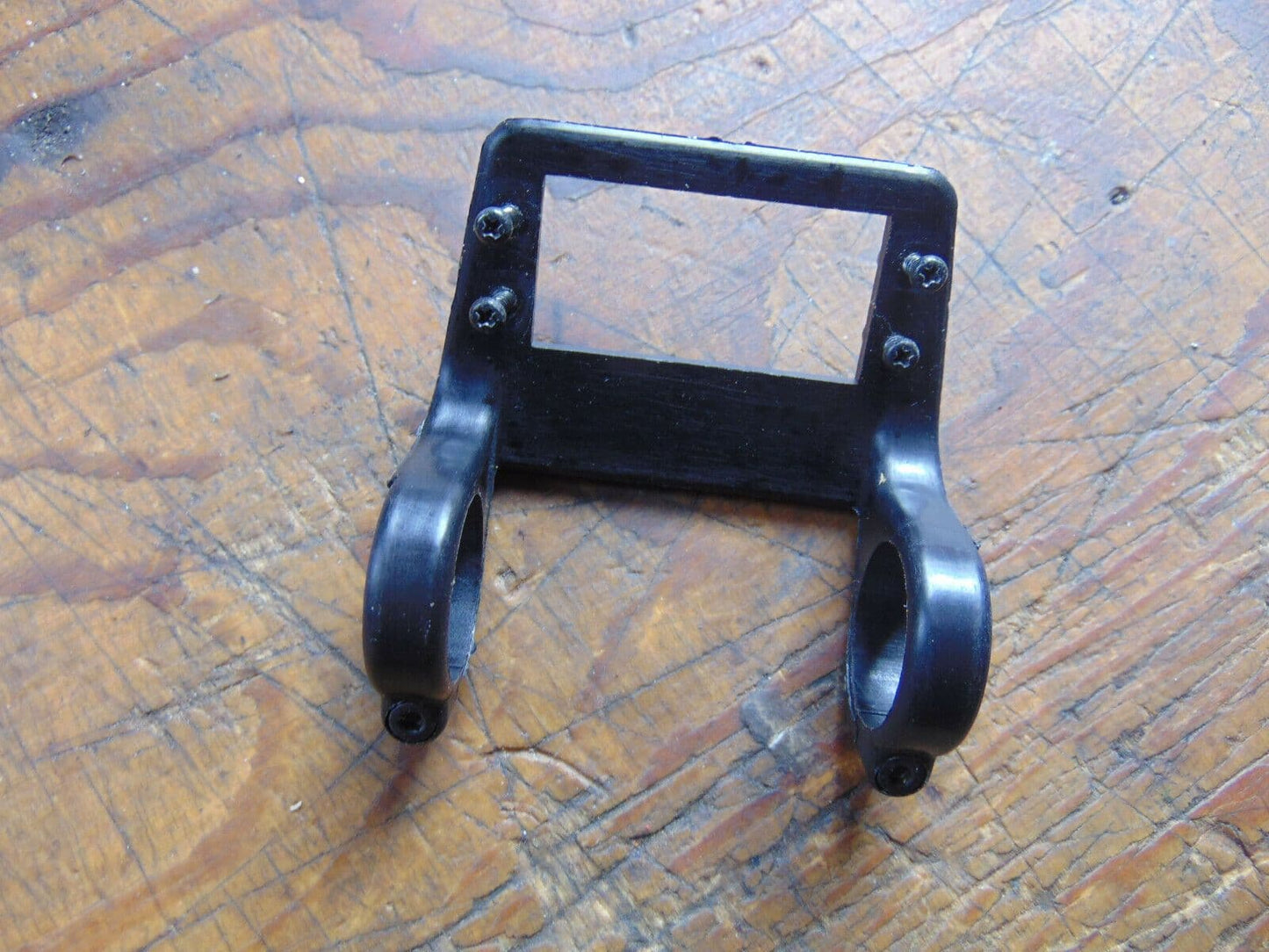 COMPASS KNIGHT 3D TAIL SERVO MOUNTING
