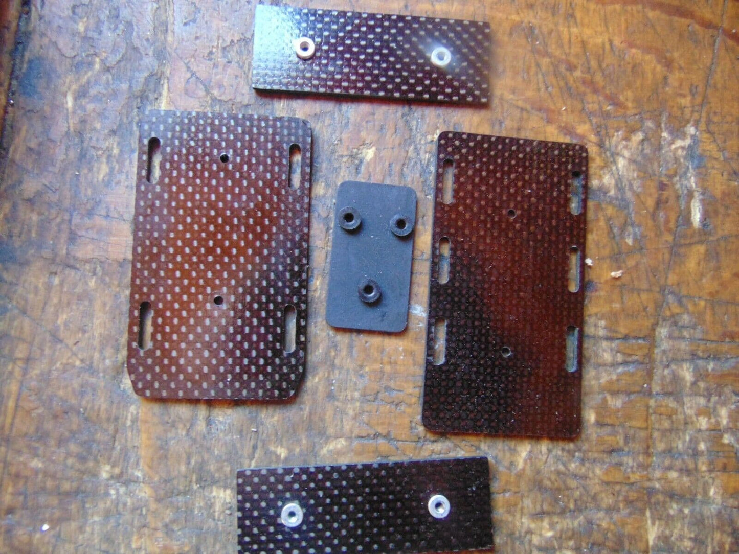 GAUI HURRICANE 425 / 550 CARBON FIBRE BATTERY MOUNTING TRAYS