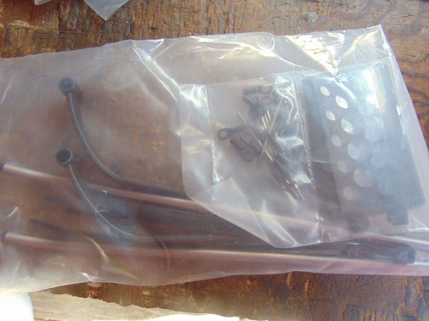 GAUI HURRICANE 425/550 LANDING STRUTS FLYBAR PADDLES & SERVO LINKS FROM KIT BNIB