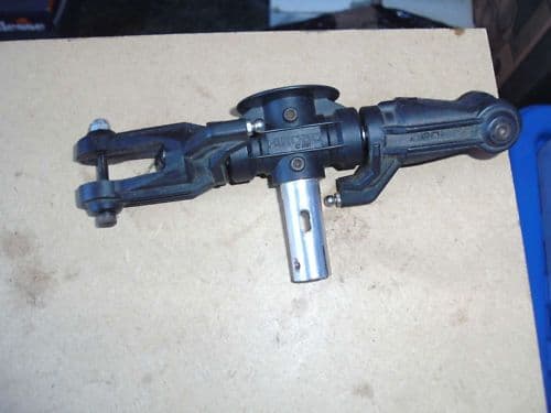 HIROBO SCEADU 30/50 ROTOR HEAD ASSEMBLY