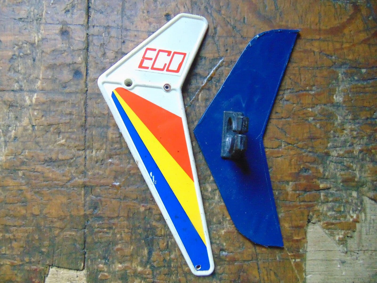 IKARUS ECO 8 TAIL FIN SET (B)