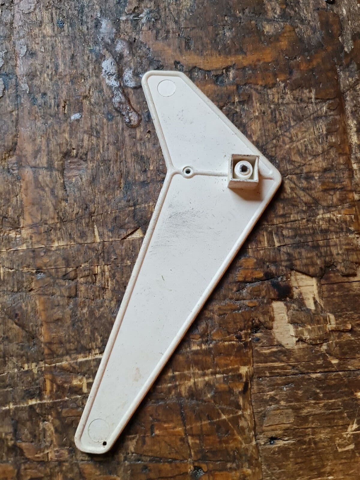 IKARUS ECO 8 VERTICAL TAIL FIN