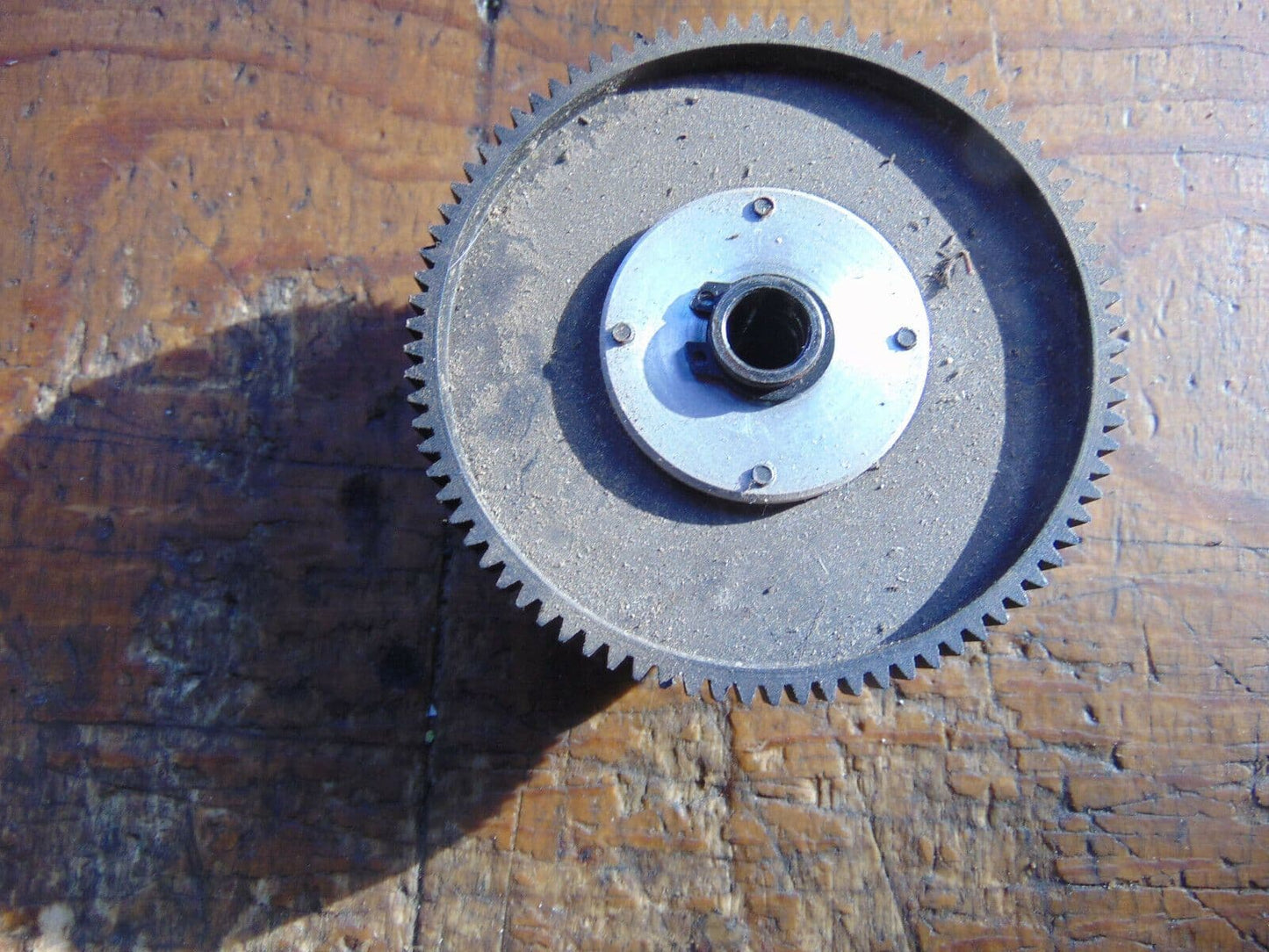 JINGSHI 30 MAIN & TAIL ROTOR DRIVE GEAR C/W ONE-WAY BEARING UNUSED