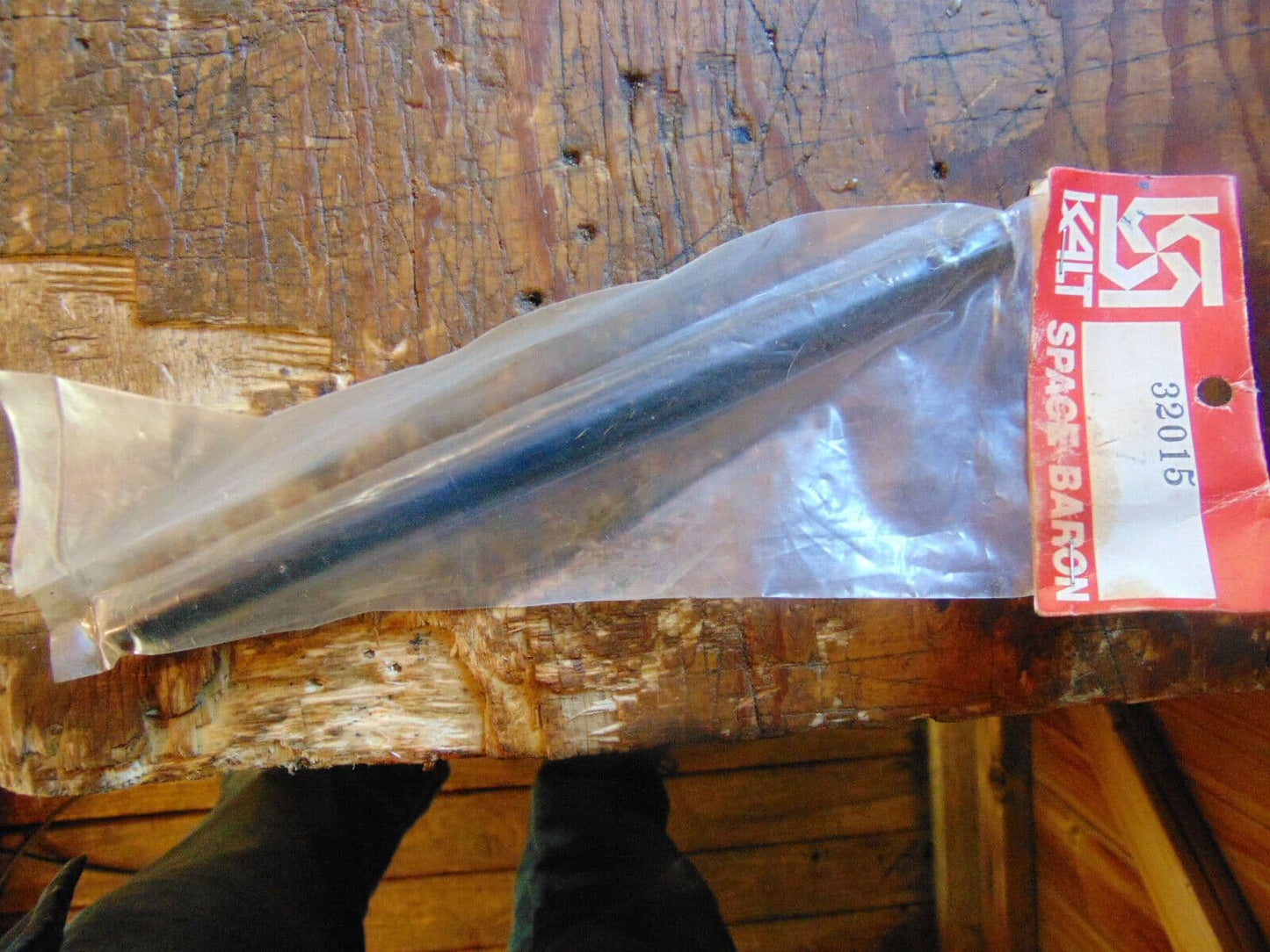 KALT SPACE BARON 30 MAIN ROTOR SHAFT 32015 BNIB