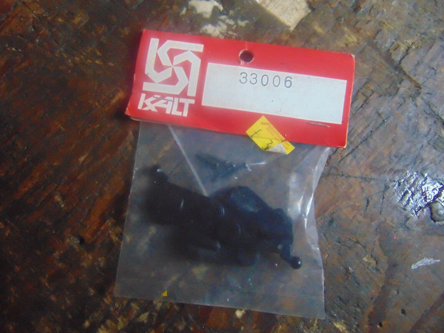 KALT SPACE BARON 30 TAIL ROTOR BLADE GRIPS 33006 BNIB