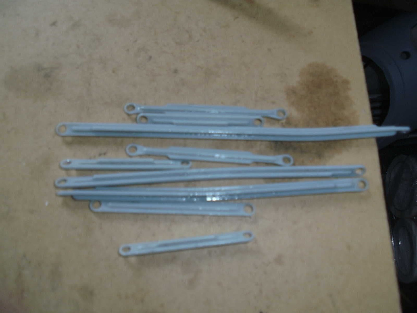 KYOSHO CALIBER 30 PLASTIC LINKAGE SET