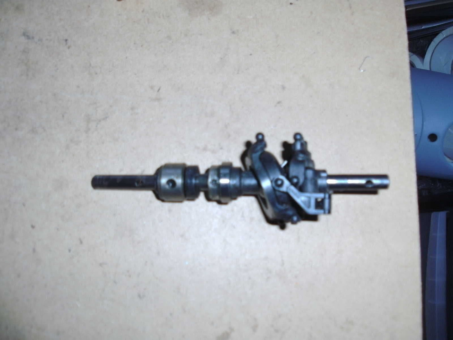 KYOSHO CONCEPT MAIN ROTOR SHAFT ASSEMBLY