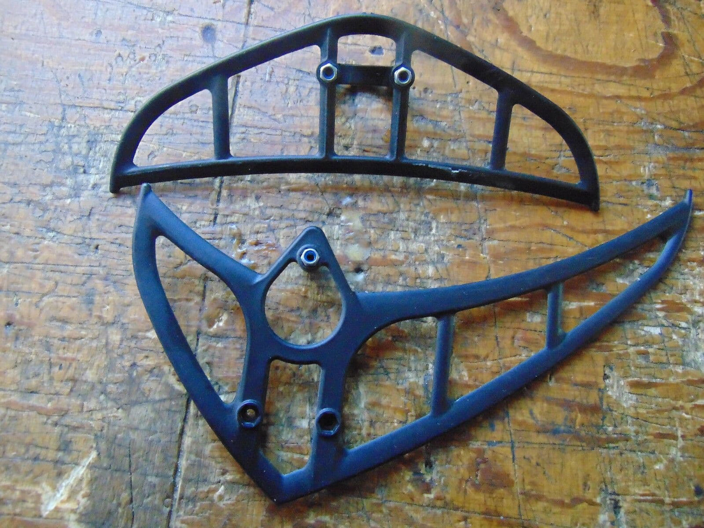 MIKADO LOGO 10 TAIL FIN SET (B)