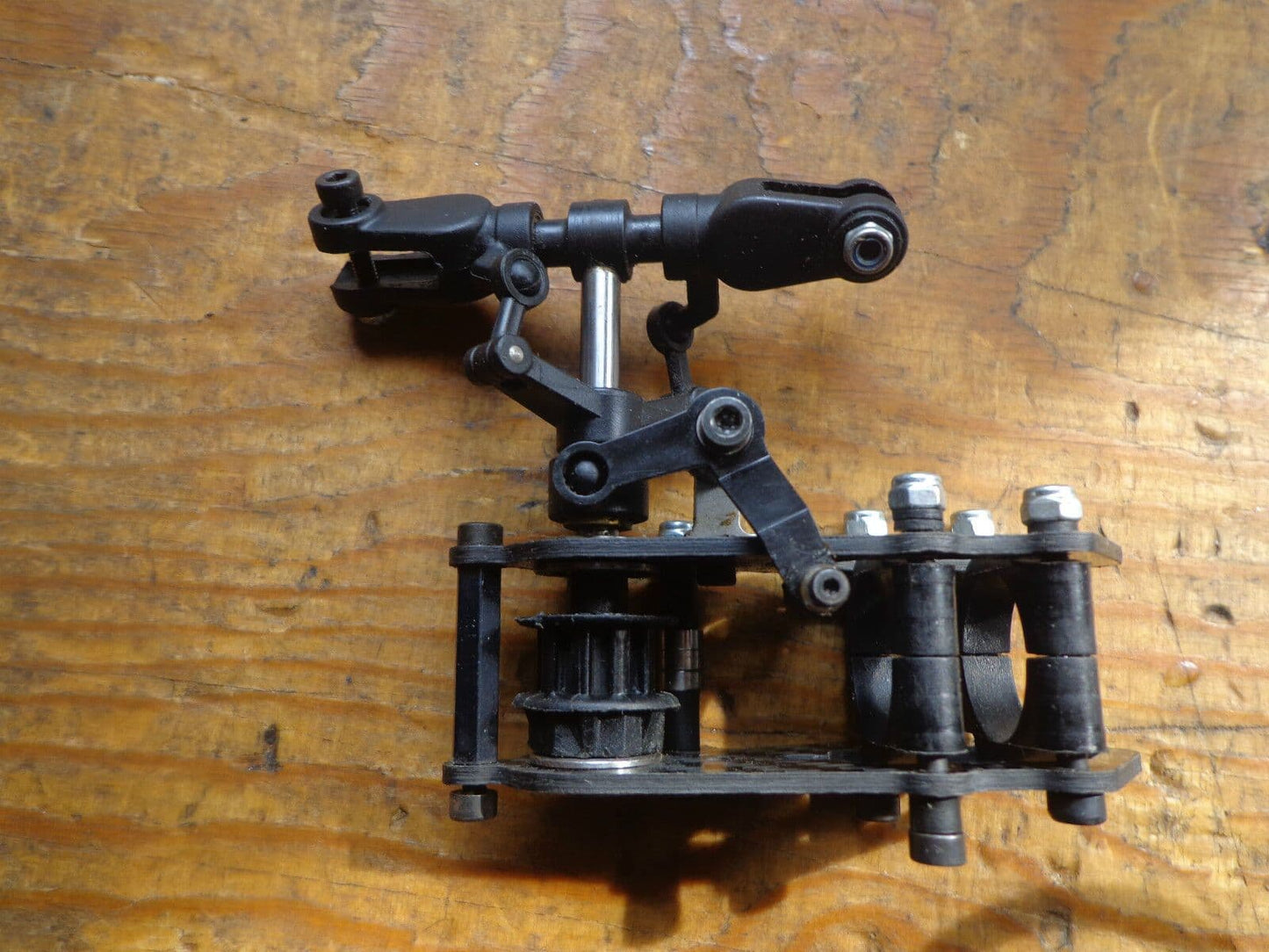 MIKADO LOGO 14 TAIL ROTOR GEARBOX ASSEMBLY