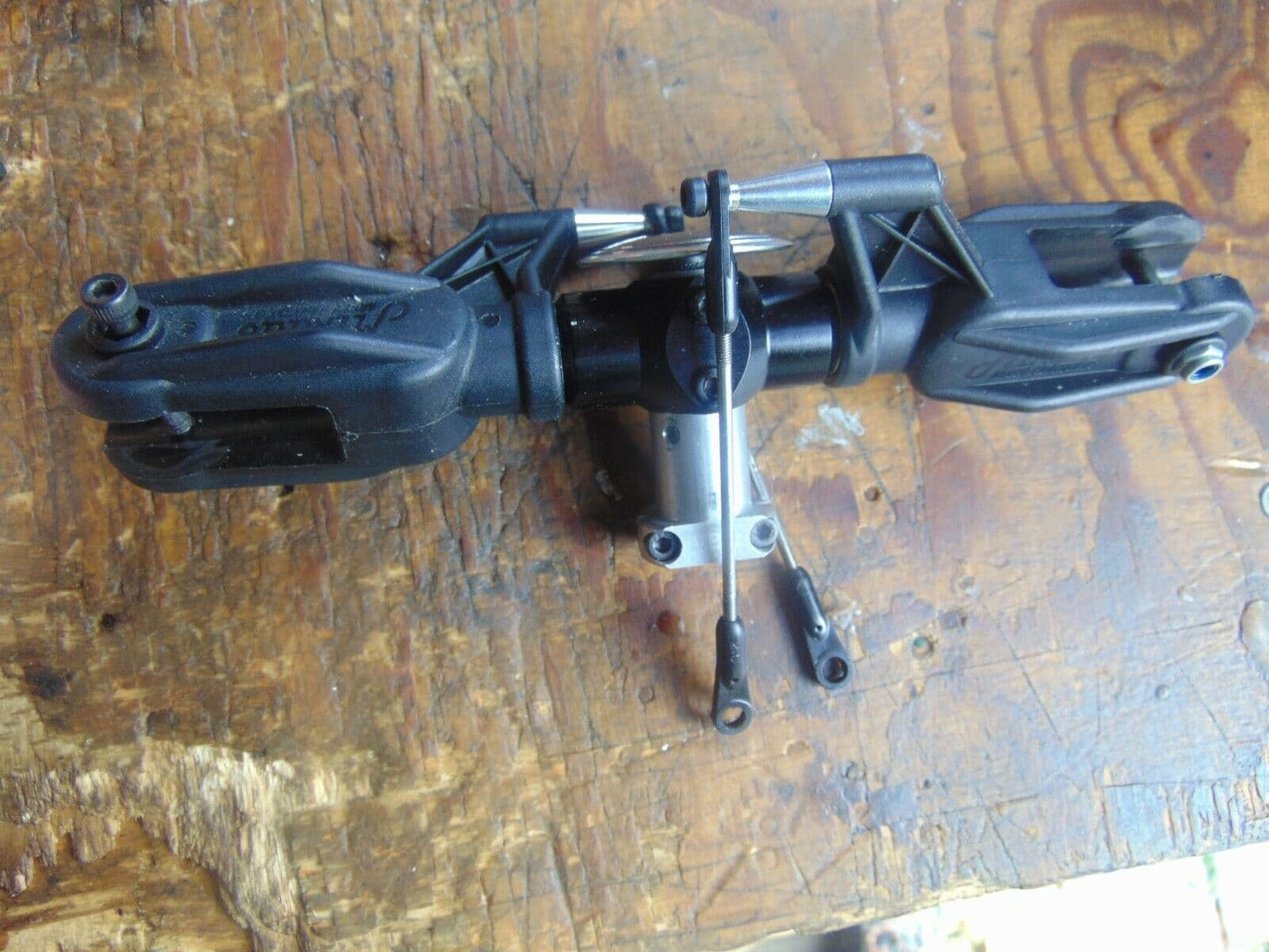 MIKADO LOGO 600 V-BAR MAIN ROTOR HEAD & LINKS FOR 10mm SHAFTS