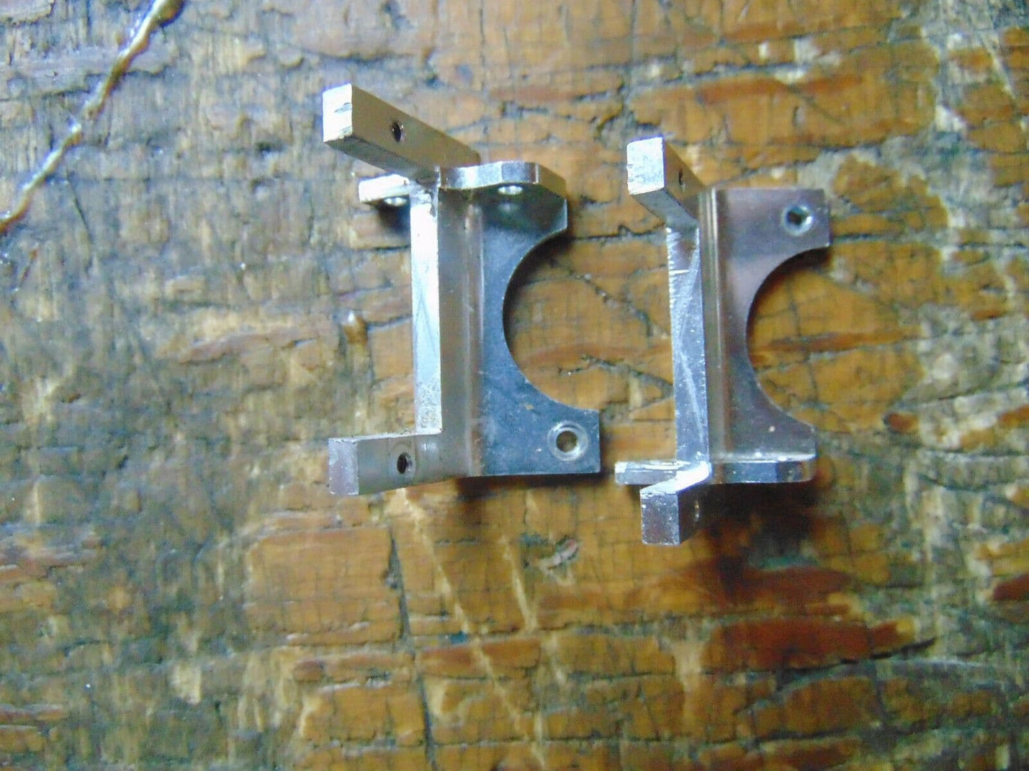 MINI TITAN E325 ALLOY CYCLIC SERVO MOUNTING BRACKETS
