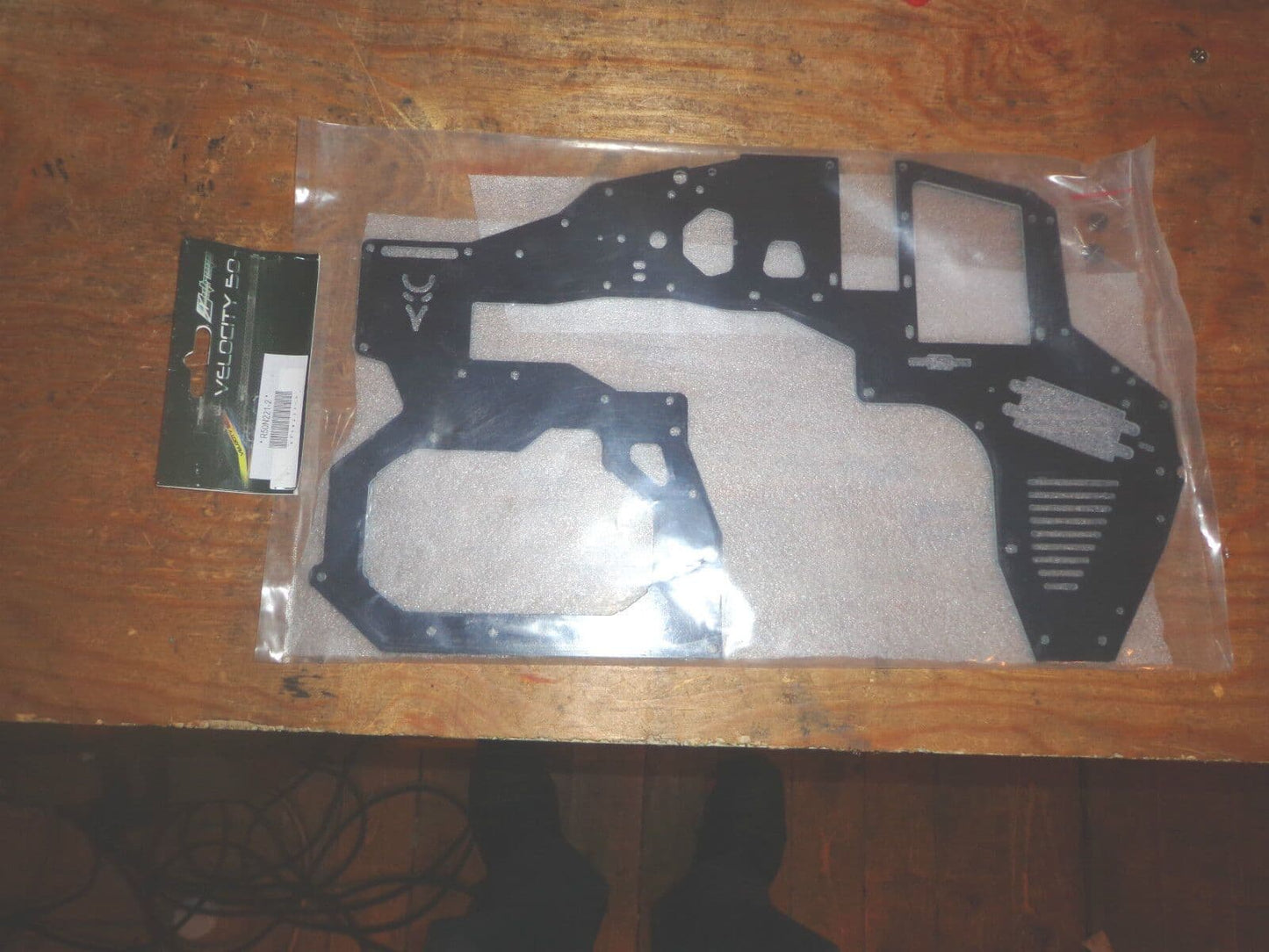 OUTRAGE VELOCITY 50 FLYBARLESS G10 MAIN FRAME SIDES R50N221-2 BNIB