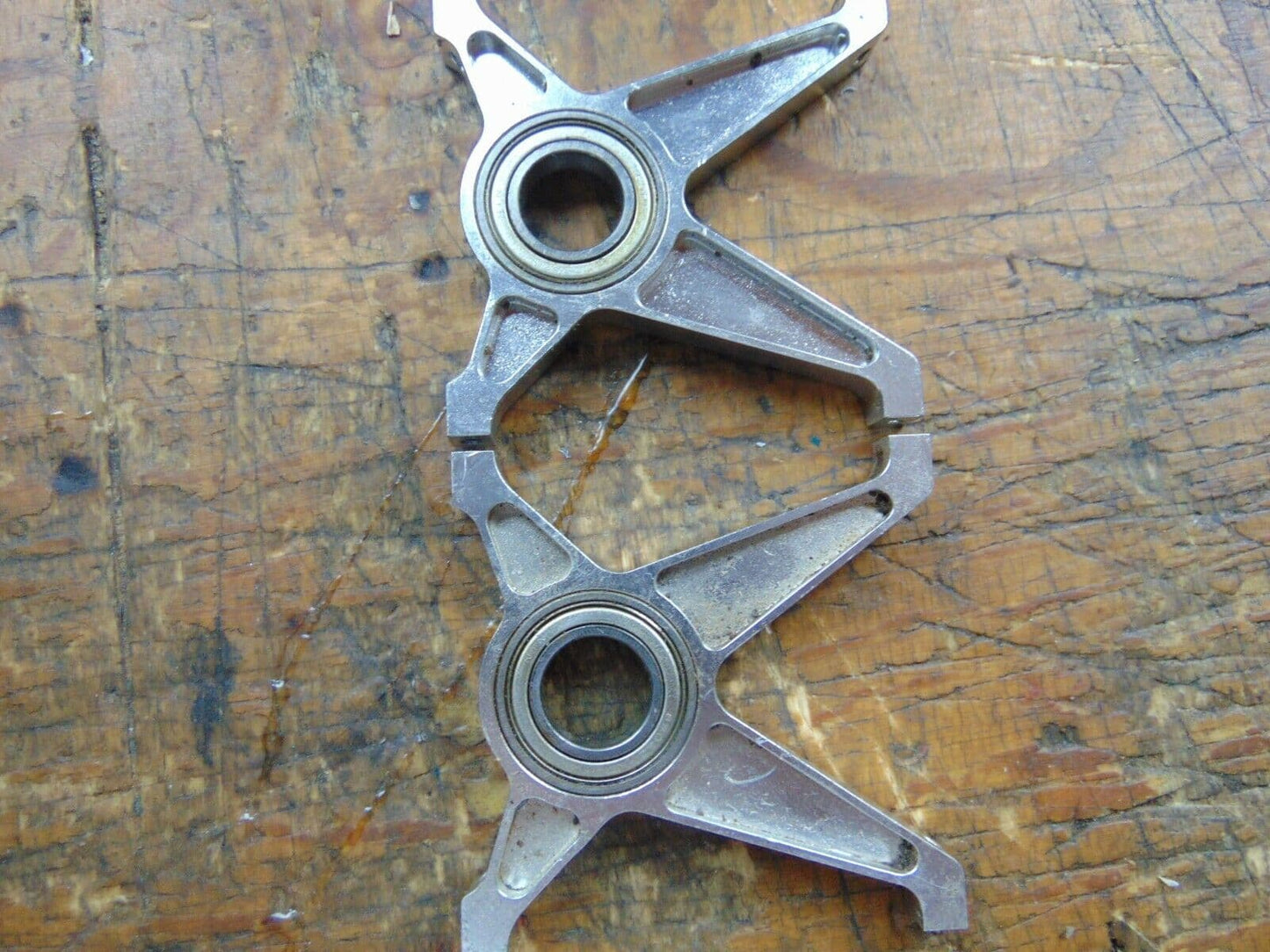 RAPTOR 90 G4 MAIN SHAFT BEARINGS & MOUNTINGS