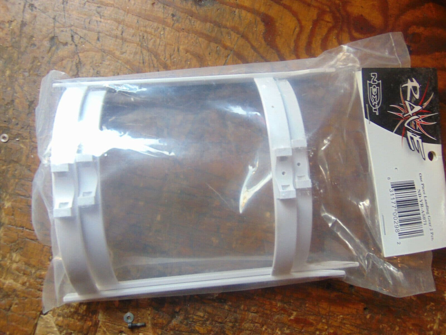RAVE 450 LANDING STRUTS & SKIDS (PAIR) ND-YR-AS071 BNIB