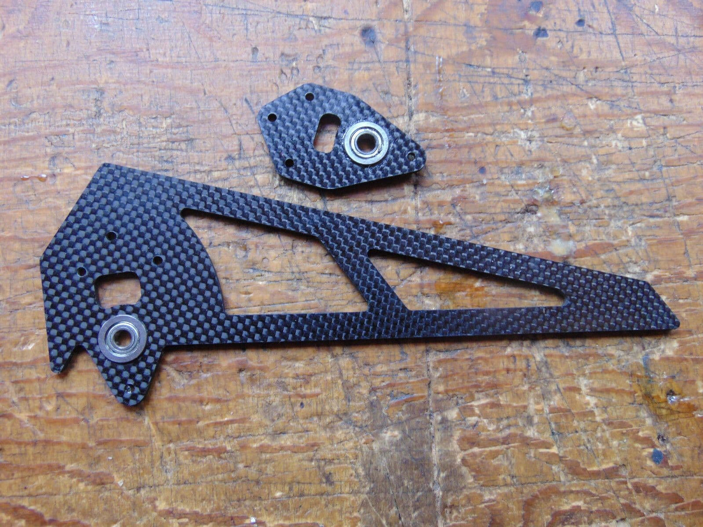 RAVE BALLISTIC 700E TAIL ROTOR GEARBOX CARBON SET