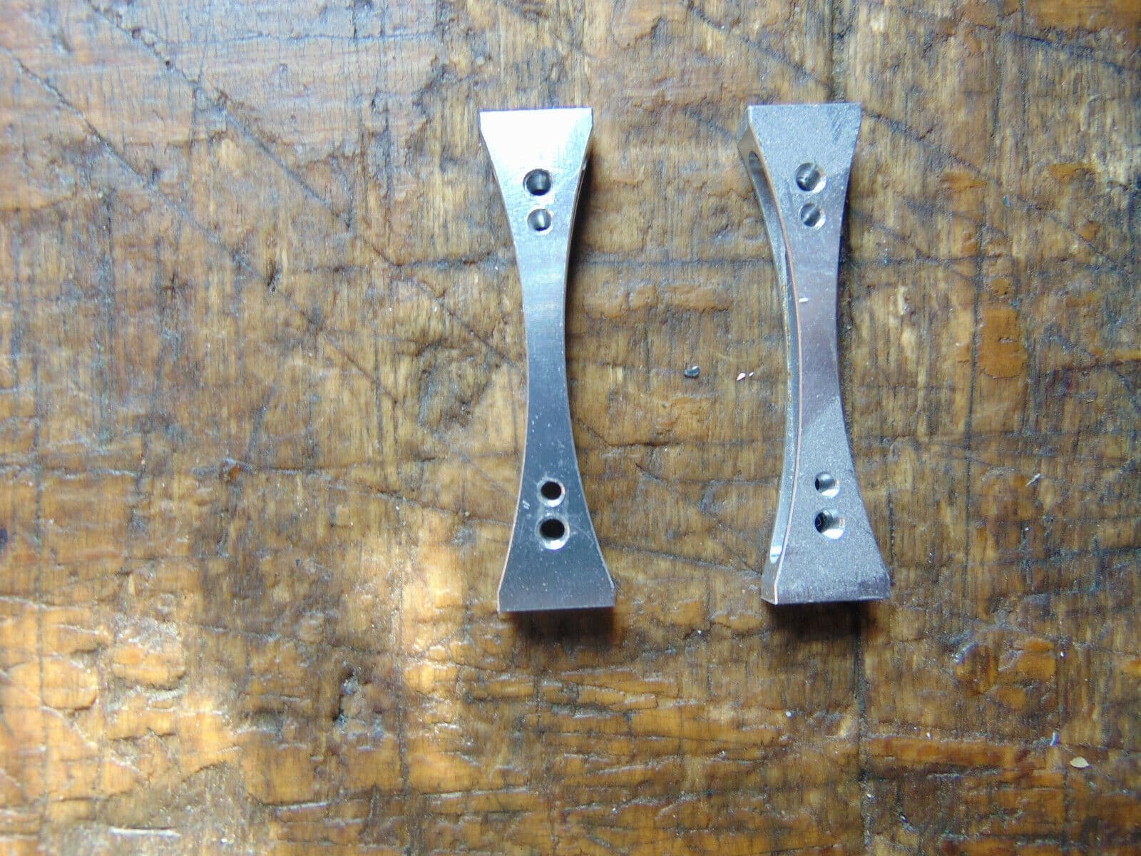 SYNERGY E5 LANDING STRUT MOUNTINGS – RCHeliTrader