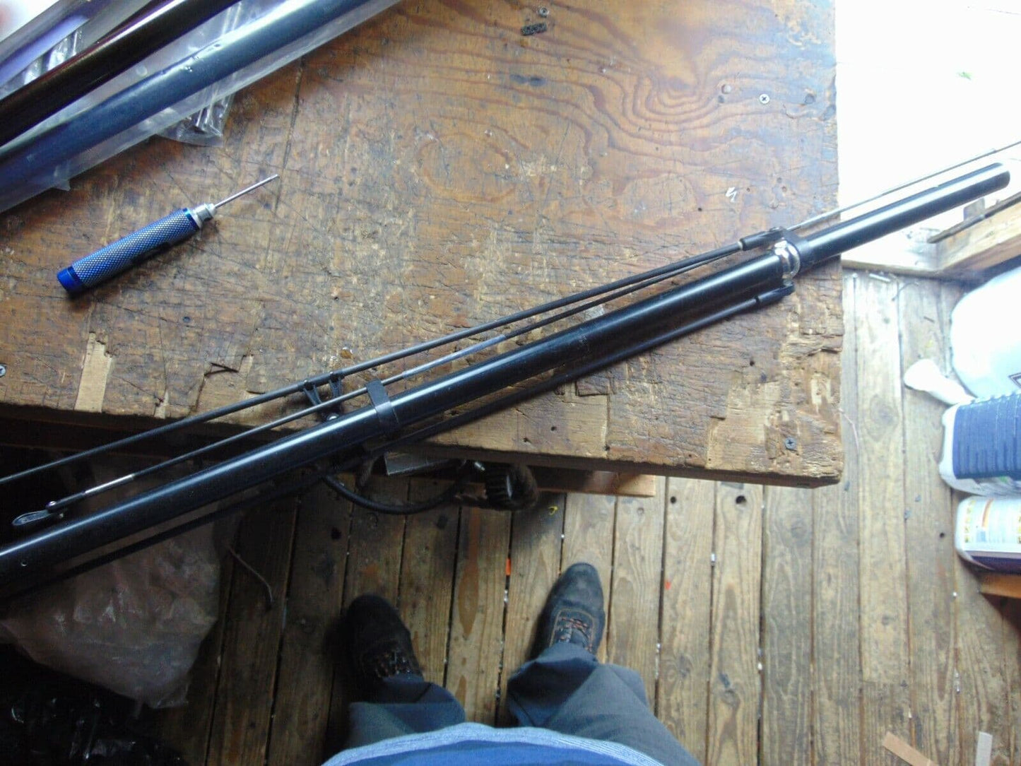 SYNERGY E7 TAIL BOOM ASSEMBLY C/W PITCH ROD & SUPPORTS ETC