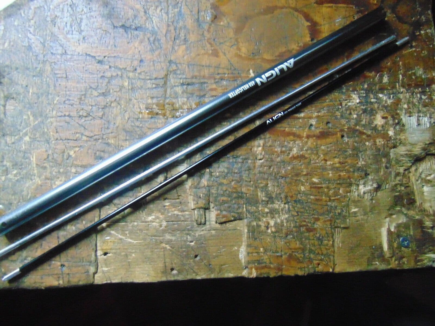 TREX 450 TAIL BOOM & TORQUE DRIVE ROD UNUSED