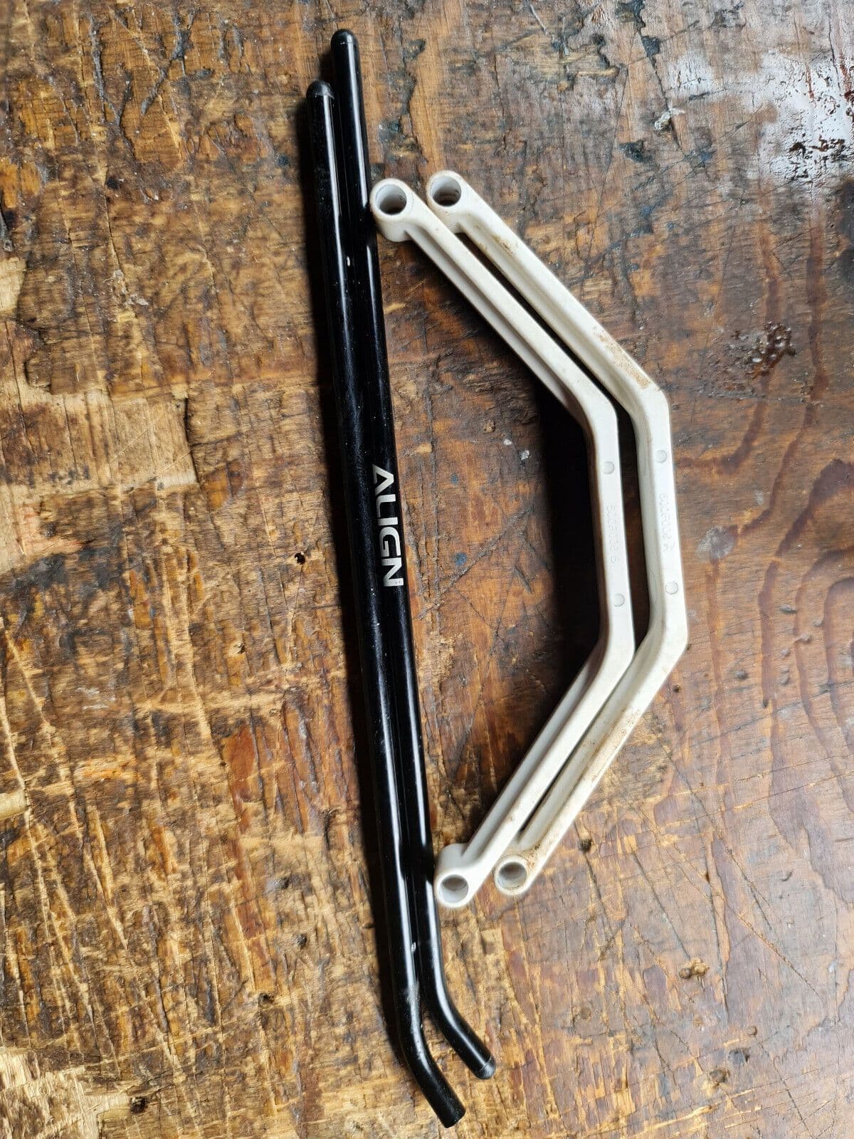 TREX 500L DOMINATOR LANDING STRUTS & SKIDS