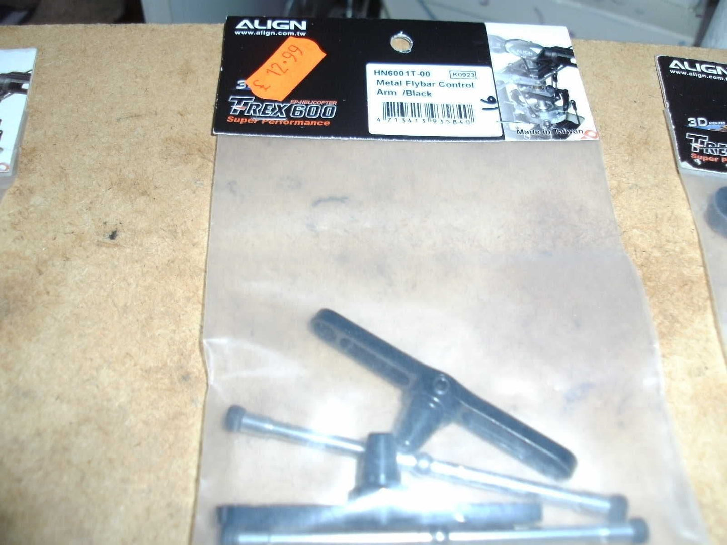 TREX 600 METAL FLYBAR CONTROL ARM BLACK HN6001T-00 BNIB