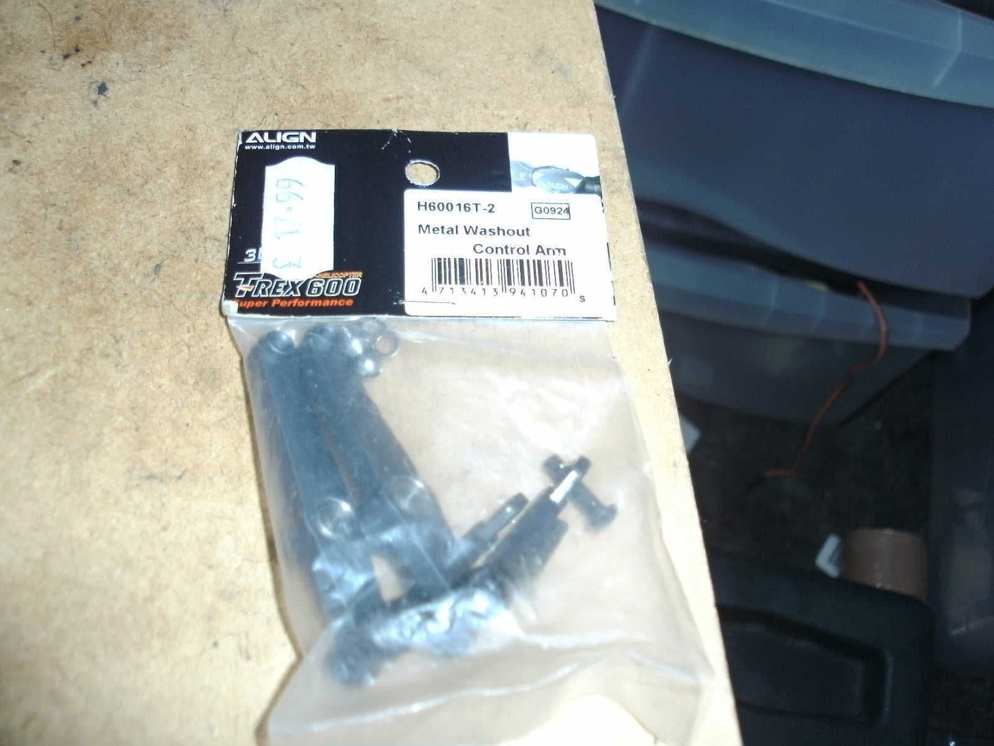 TREX 600 METAL WASHOUT CONTROL ARMS GREY H60016T BNIB