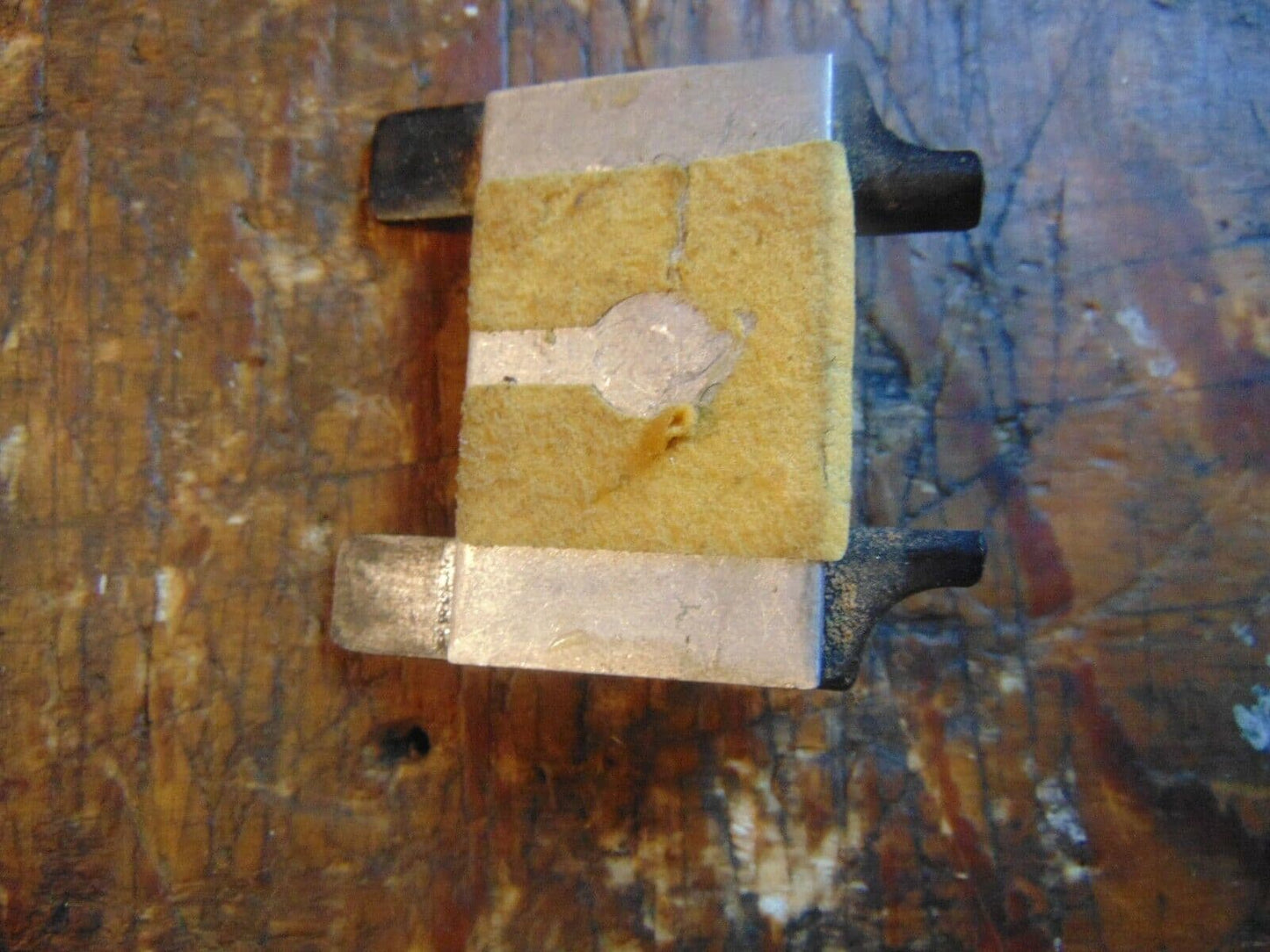 X-CELL FURY 90 GYRO MOUNTING TRAY