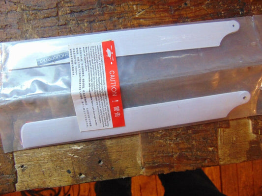 220 mm GLASS FIBRE MAIN ROTOR BLADES  BNIB