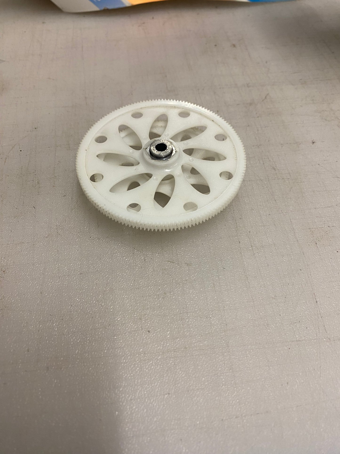 Mini titan main and auto gear. To include auto hub.