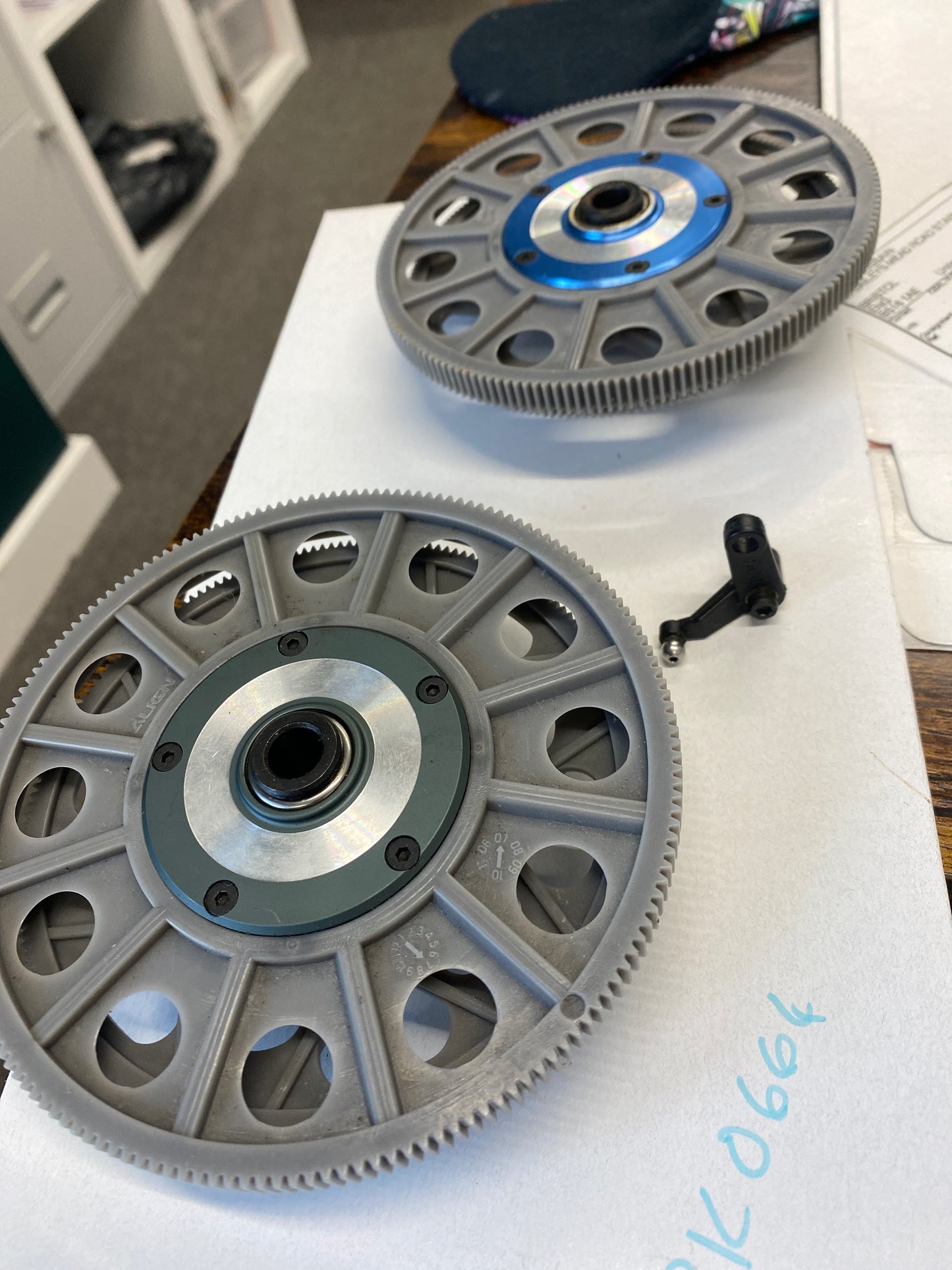 Assorted Trex 600 parts