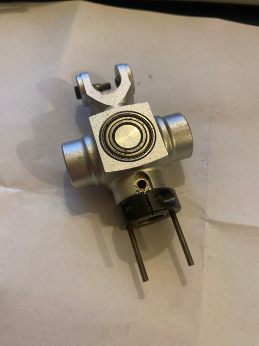 PV0484 : Metal Button Rotor Hub