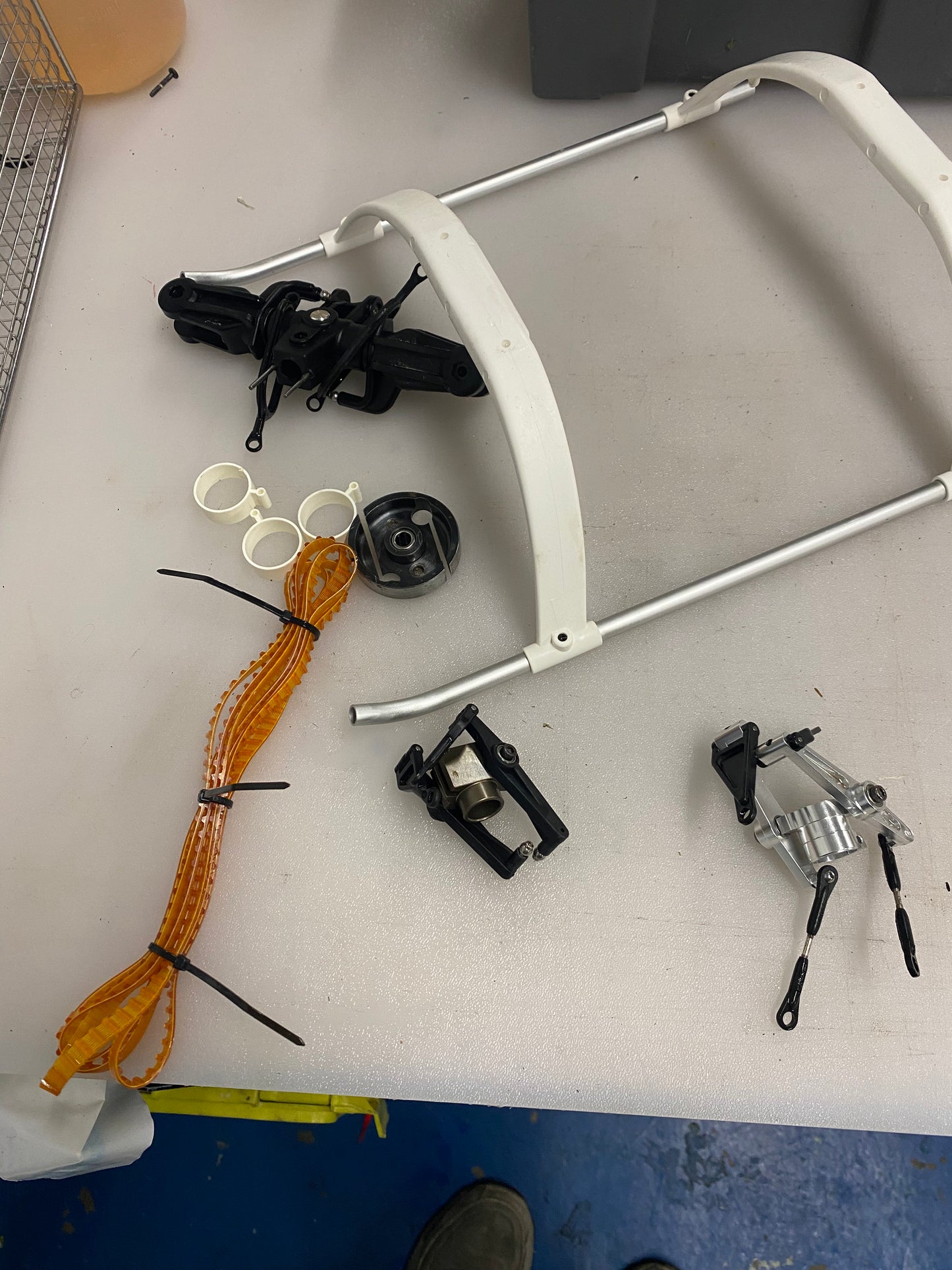 Various raptor parts