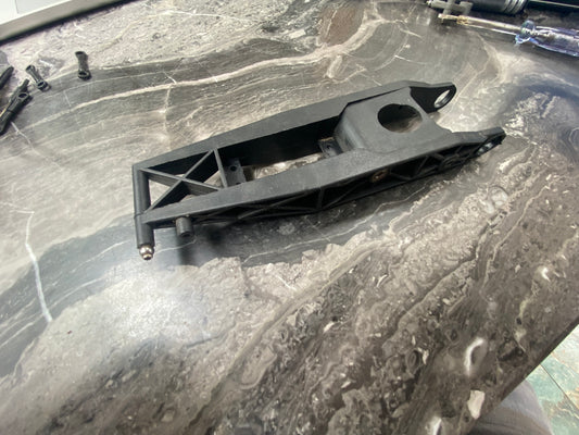 PV0012 : Pitch Control Arm