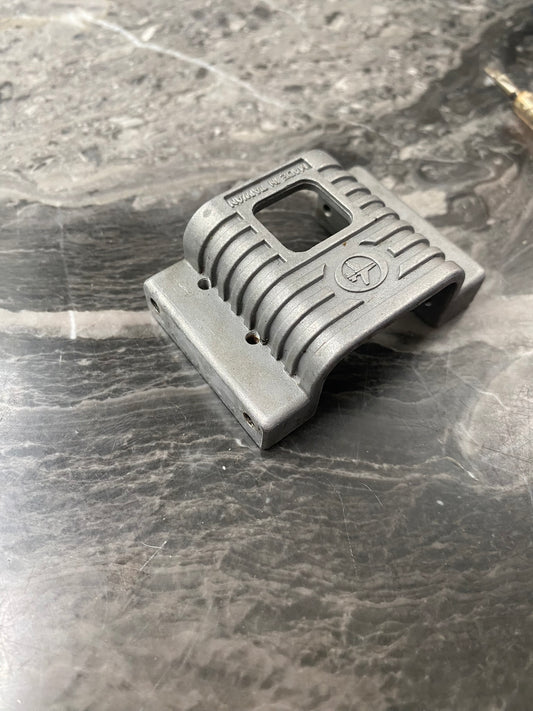PV0022 : Engine Mount