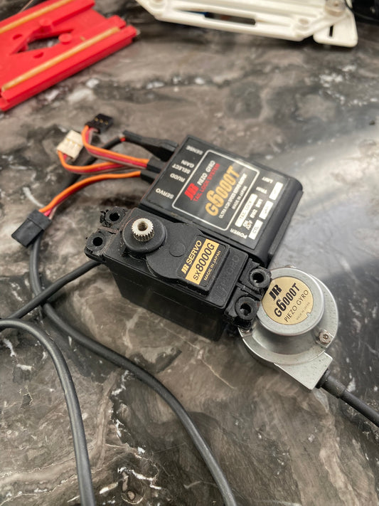 JR G6000t Heading lock Gyro for model helicopter, with sx8000g tail servo
