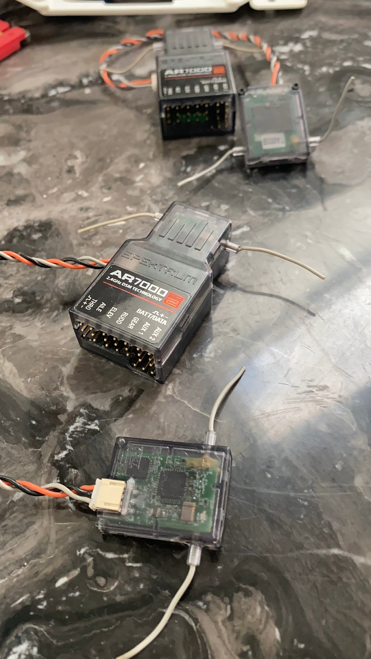 Spektrum AR7000 DSM2 Receiver with Satellite RX