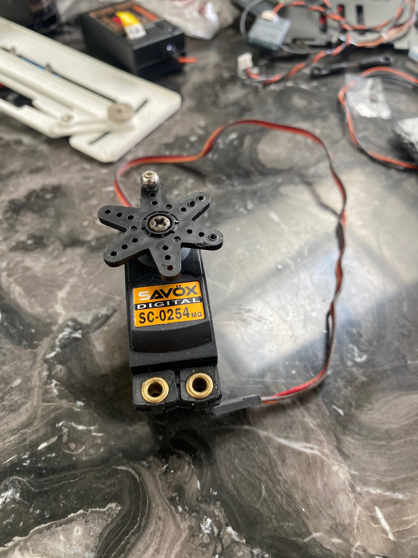Savox SC-0254MG Servo