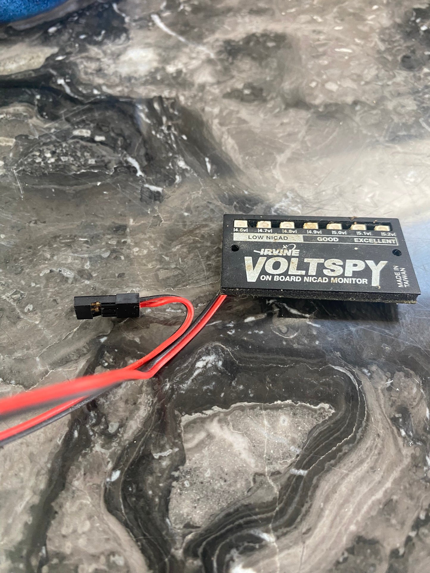 Voltspy Voltage indicator