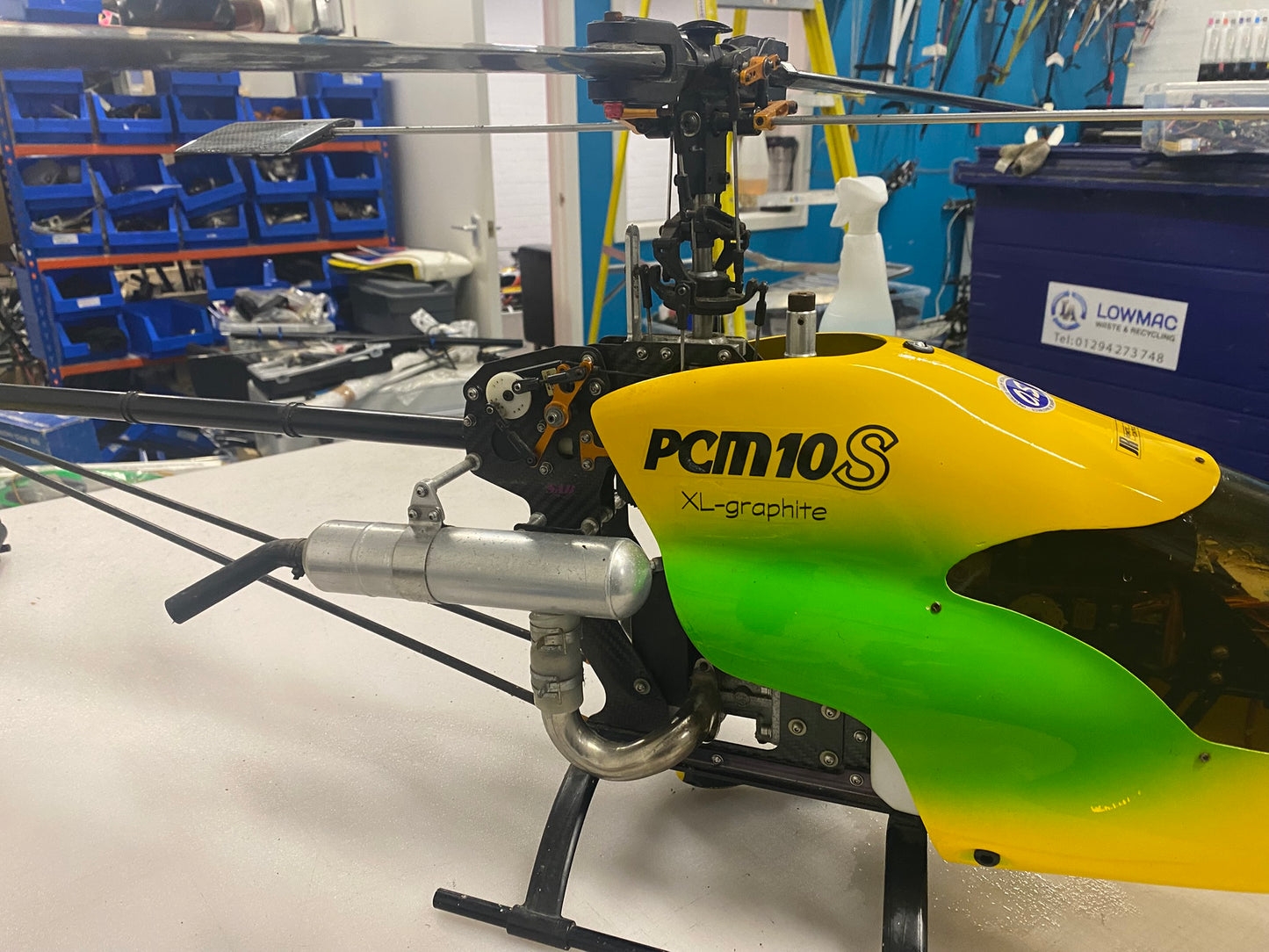 Miniature Aircraft XL Graphite  with OS 61SXH and Servos