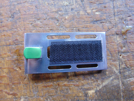 ASSAULT 450L ALLOY RADIO/ESC TRAY C/W BATTERY HOLD BUTTON ALSO FITS TREX 450L