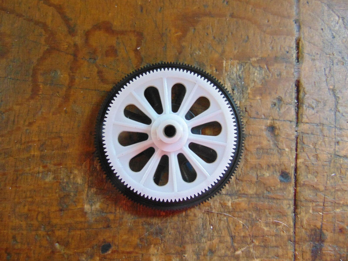 ASSAULT 450L MAIN & TAIL ROTOR DRIVE GEARS 0.6m C/W ONE-WAY BEARING
