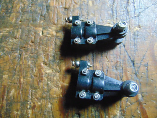 BERGEN INTREPID 60 TAIL ROTOR BLADE GRIPS & BEARINGS