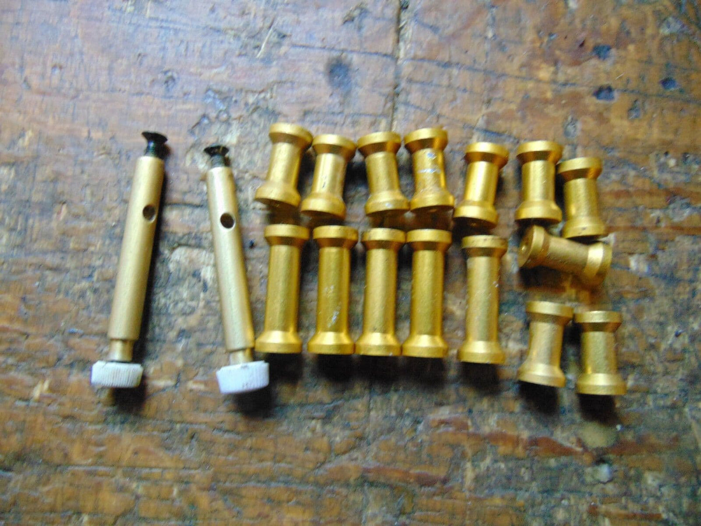 BERGEN INTREPID  ASSORTED FRAME SPACERS & CANOPY MOUNTINGS